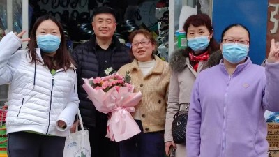 商海鏗鏘玫瑰----拓牌潤滑油經銷商馮總